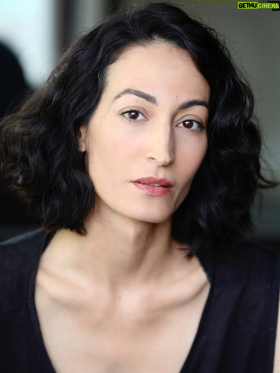 Laëtitia Eïdo - 2.2K Likes - ✨✨✨ Nouvelle tête capturée par @loracortes coiffée coupée par @henryolivierhair ✨✨✨ New headshots!