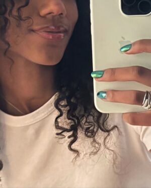 Larissa Iapichino Instagram - Hey Siri,riproduzione casuale