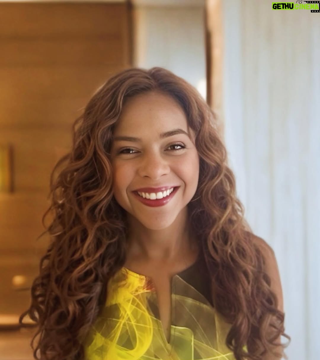 Lark Voorhies - 11.3K Likes - Hey Instafam, what kind of film and TV shows would you love to see me star in next?
