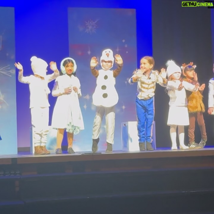 Laura Bell Bundy - 1.5K Likes - Huck was ‘Olaf’ in Frozen last night, and I got to be there! Another silver lining of not doing 8 shows a week.  Lanna was Anna and Sophie was Sven.  I love this little theater trio who all met at 3 years old in nursery school.  And I’m so grateful for these Mama’s @nmdsart & @briannesonja for getting Huck to and from @anniesplayhouse this fall while I had shows in the city.  It really takes a village. #hucklife #momcrew #gratitude @haytown_nursery_school