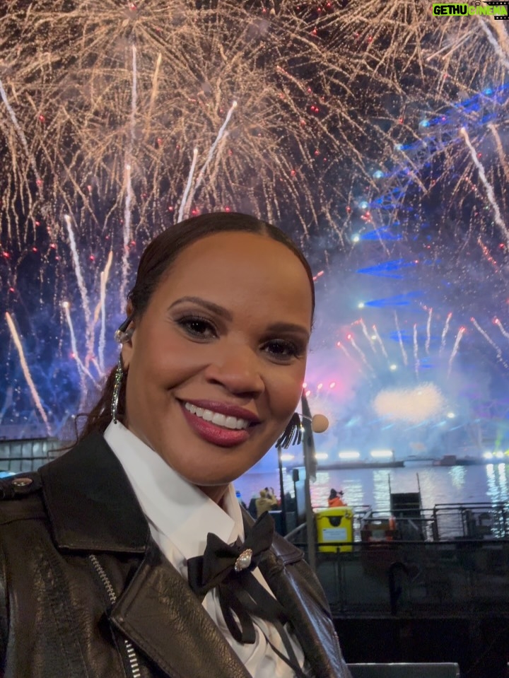 Laura Coates - 2.4K Likes - I just know how it ended.... #newyear 
#happynewyear #2026