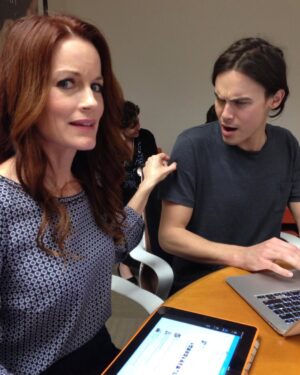 Laura Leighton Instagram - Flashing back 15 years to the start of PLL… it’s SO hard to believe it’s been that long, and I wish I had taken more photos!  It was such an amazing time with these lovely people. 💕💕 And before you ask, nope, I still don’t know how we got out of the basement. 

#pll #prettylittleliars