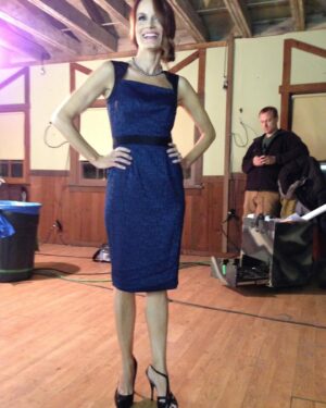 Laura Leighton Instagram - Flashing back 15 years to the start of PLL… it’s SO hard to believe it’s been that long, and I wish I had taken more photos!  It was such an amazing time with these lovely people. 💕💕 And before you ask, nope, I still don’t know how we got out of the basement. 

#pll #prettylittleliars