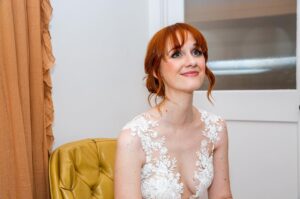 Laura Spencer Instagram - 1.5.19 👰 
photo: @ivyreynolds @thegoldcollective 
hair: @beautybox2 
makeup: @kellyshewmakeup
husband not pictured: @michaeljackgreenwald