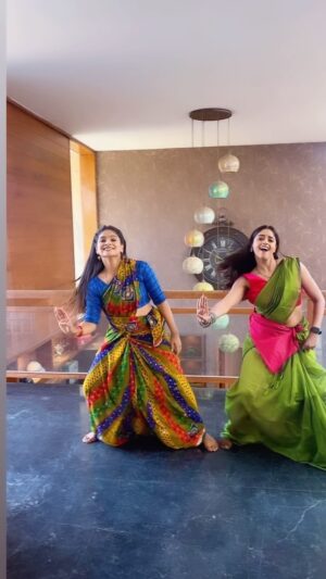 Lavanya Instagram - Going trend in between shoot!!!!!!
@zeekannada 
#zeekannada 

Video- @itsnakulsharma_official 

#jaragandi #explore #trendingnow #viral #ramcharan