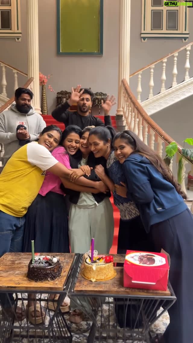Lavanya - 185.2K Likes - Prema birthday celebrations on sets of #illuillalupillalu 
Happy birthday @lavanya.laav_official ❤️
Vc @harikayadhav_pilla