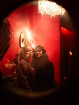 Leandra Leal Instagram - SP foi uma semana em 24 horas
Foi cheio de amor
Nada a Fazer passa no cinesesc na @mostrasp nessa sexta às 15hs

Fotos lindas do @guiburgos e @julinhoandrade