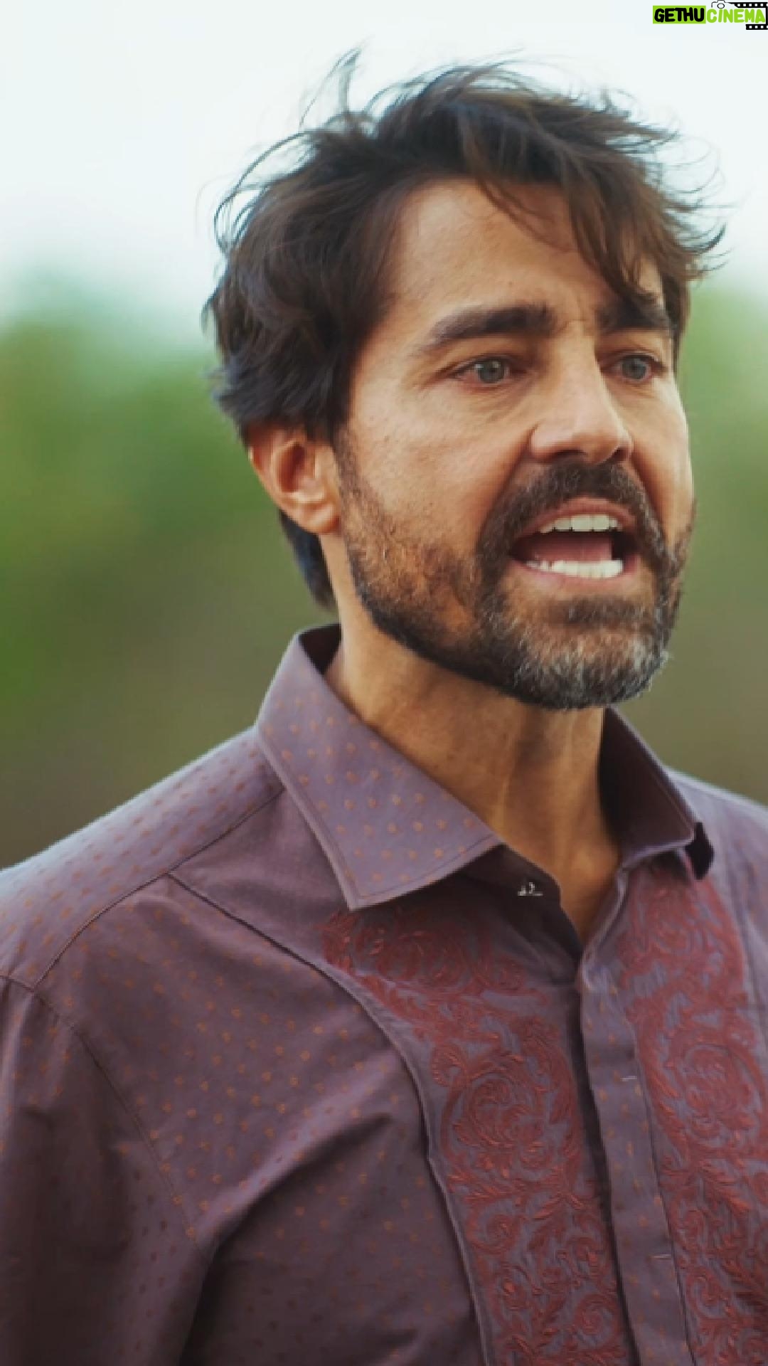 Leandra Leal - 86.5K Likes - MEU DEUS, GENTE 🆘😱 A Janete caiu, a Zilá viu tudo e simplesmente EMPURROU o Jean Carlos! O que foi isso, Brasil?? 💥 #CoraçãoAcelerado