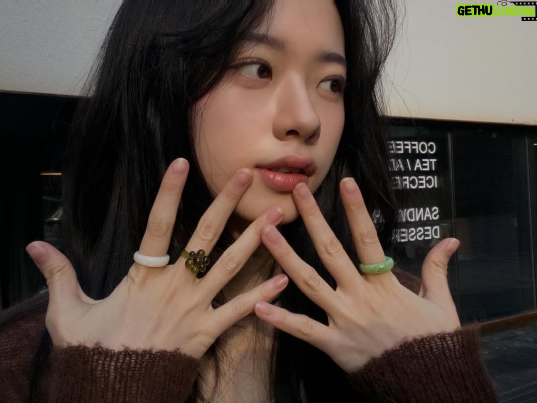 Lee Jae-in - 134.4K Likes - 