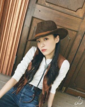 Lee Jin-sol Instagram - ✋🍦📺🪩
—
JINSOL 2nd Digital EP
[MEMO-LEE’s]
—
2025.06.23 12PM (KST)