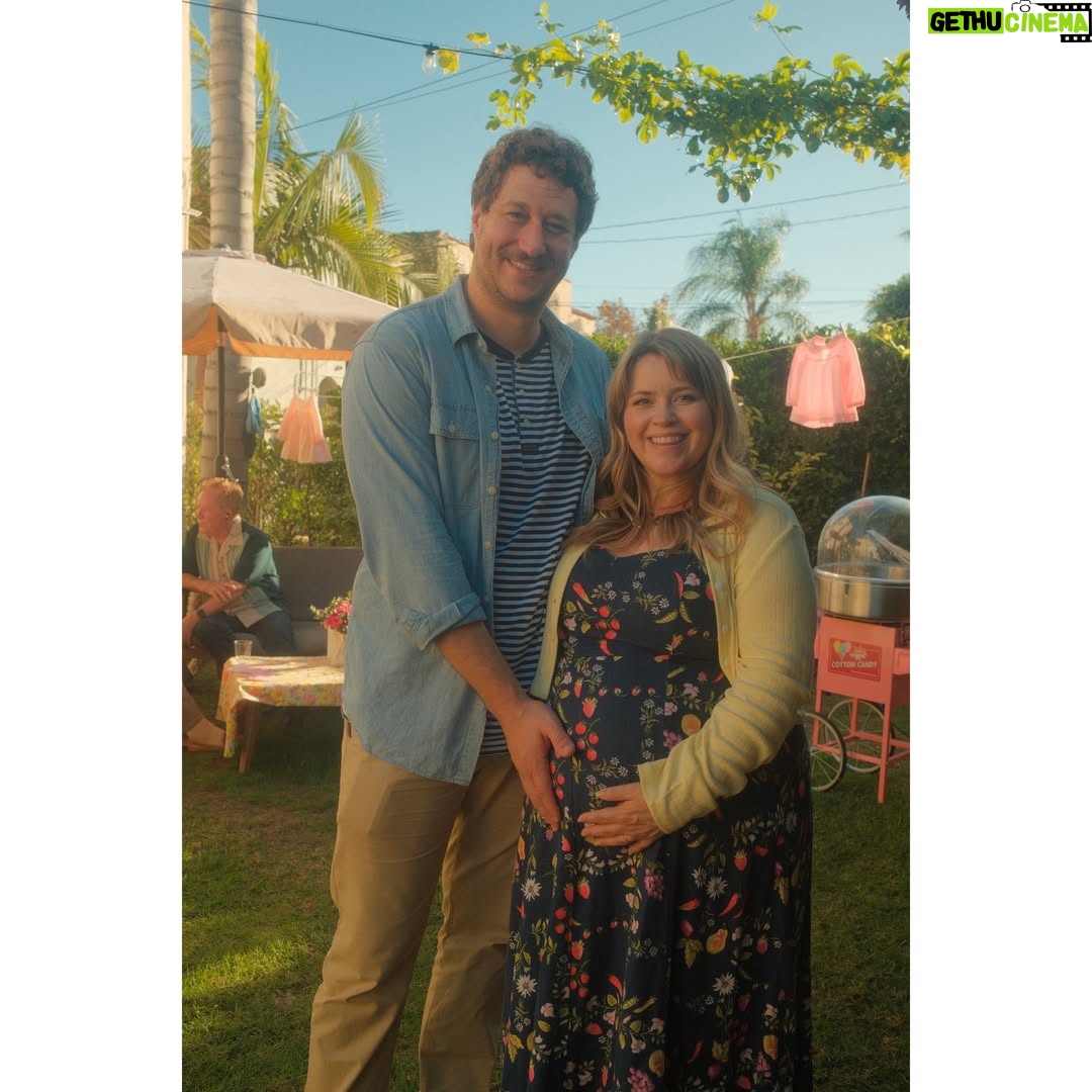 Lee Newton - 2.9K Likes - November photo dump. Baby Shower. Filmed a movie. Getting ready for bean!