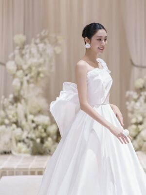 Lee Seo-bin Instagram - 👰🏻‍♀️👰🏻‍♀️👰🏻‍♀️