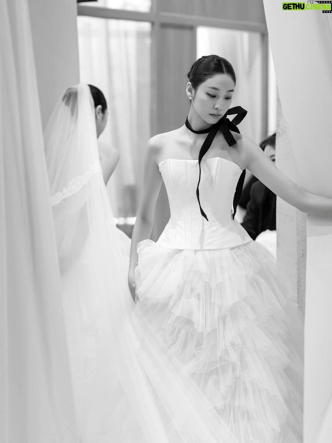 Lee Seo-bin - 1.5K Likes - 👰🏻‍♀️👰🏻‍♀️👰🏻‍♀️