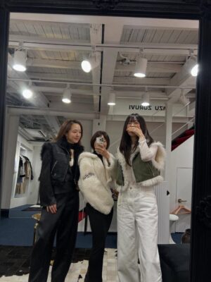 Lee Yo-won Instagram - #winter #shopping #wintershopping 🛍️💰