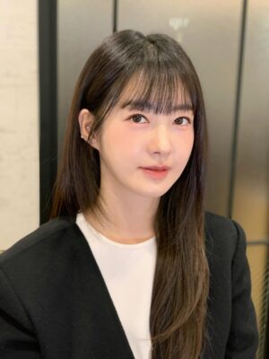 Lee Yo-won Instagram - @su.hy.un 
@seolbona 
@__sandbeige__ 
#살림남