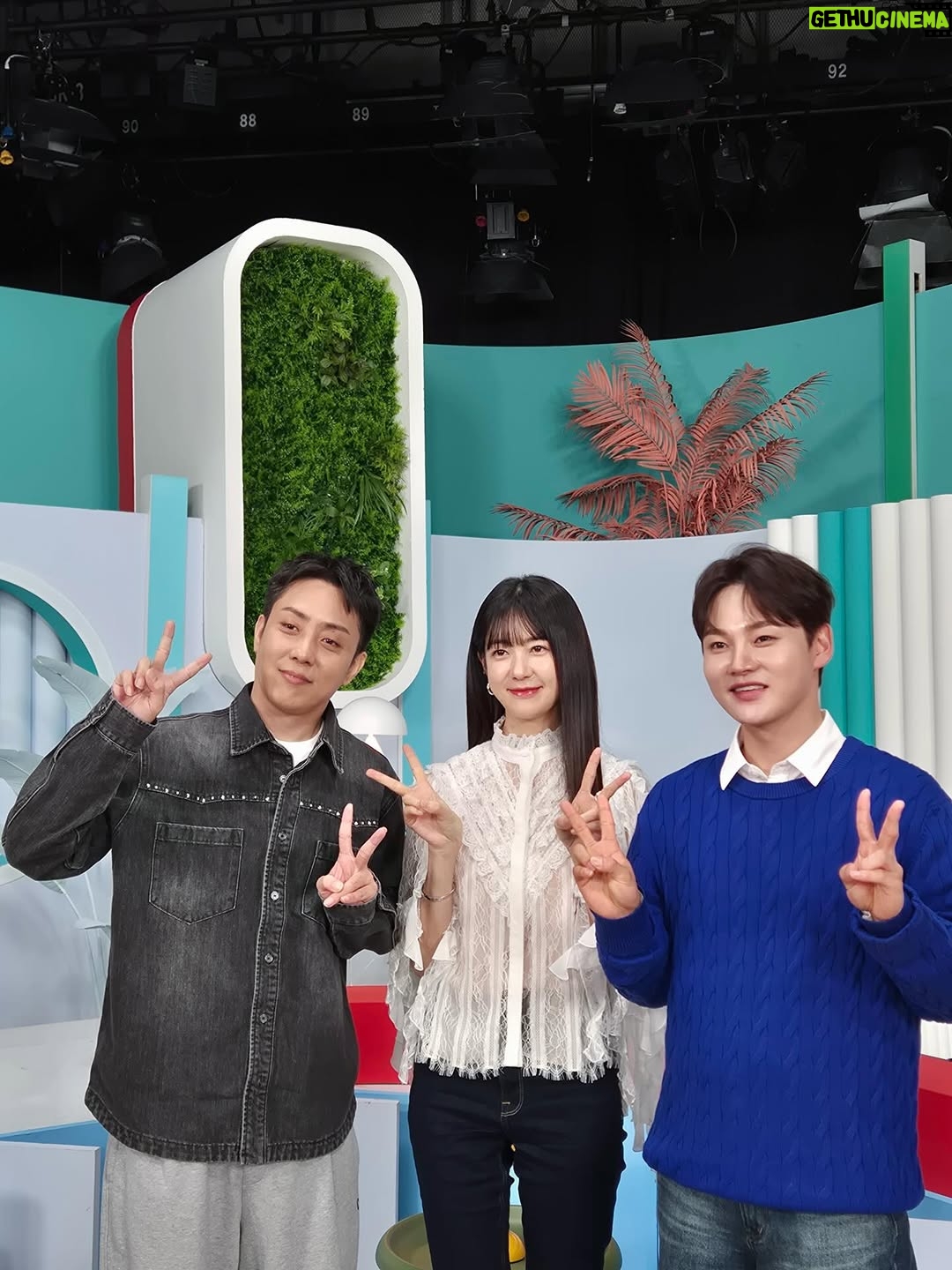 Lee Yo-won - 2.2K Likes - ‘살림남2’ MC 시작!
내일 밤 10시 45분 첫방송🤍

#살림남2 #mc