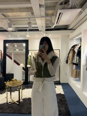 Lee Yo-won Instagram - #winter #shopping #wintershopping 🛍️💰