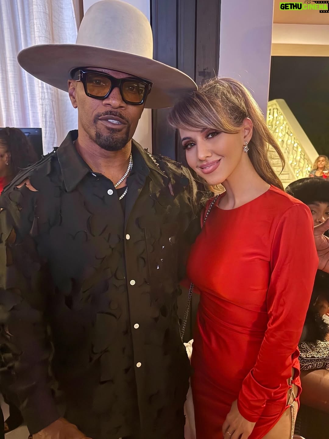 Leila Ciancaglini - 828 Likes - Jamie Foxx @iamjamiefoxx Birthday Time! With all Amazing Friends, Mario, @marioworldwide Dave Brown , @davebrownusa Jyoung MDK, @jyoungmdk Ryan Garcia  @kingryan , Tayler , Leila Ciancaglini, Tracey Buckner, Rafi @rafi_anteby etc