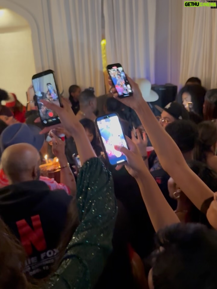 Leila Ciancaglini - 828 Likes - Jamie Foxx @iamjamiefoxx Birthday Time! With all Amazing Friends, Mario, @marioworldwide Dave Brown , @davebrownusa Jyoung MDK, @jyoungmdk Ryan Garcia  @kingryan , Tayler , Leila Ciancaglini, Tracey Buckner, Rafi @rafi_anteby etc