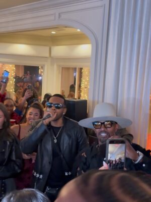Leila Ciancaglini Instagram - Jamie Foxx @iamjamiefoxx Birthday Time! With all Amazing Friends, Mario, @marioworldwide Dave Brown , @davebrownusa Jyoung MDK, @jyoungmdk Ryan Garcia  @kingryan , Tayler , Leila Ciancaglini, Tracey Buckner, Rafi @rafi_anteby etc