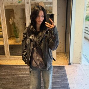 Lera Abova Instagram - a long way home