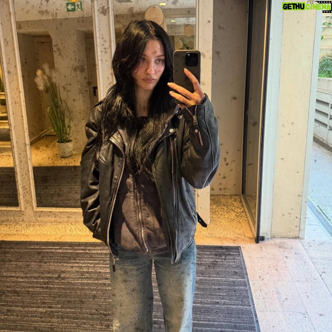 Lera Abova - 23K Likes - a long way home
