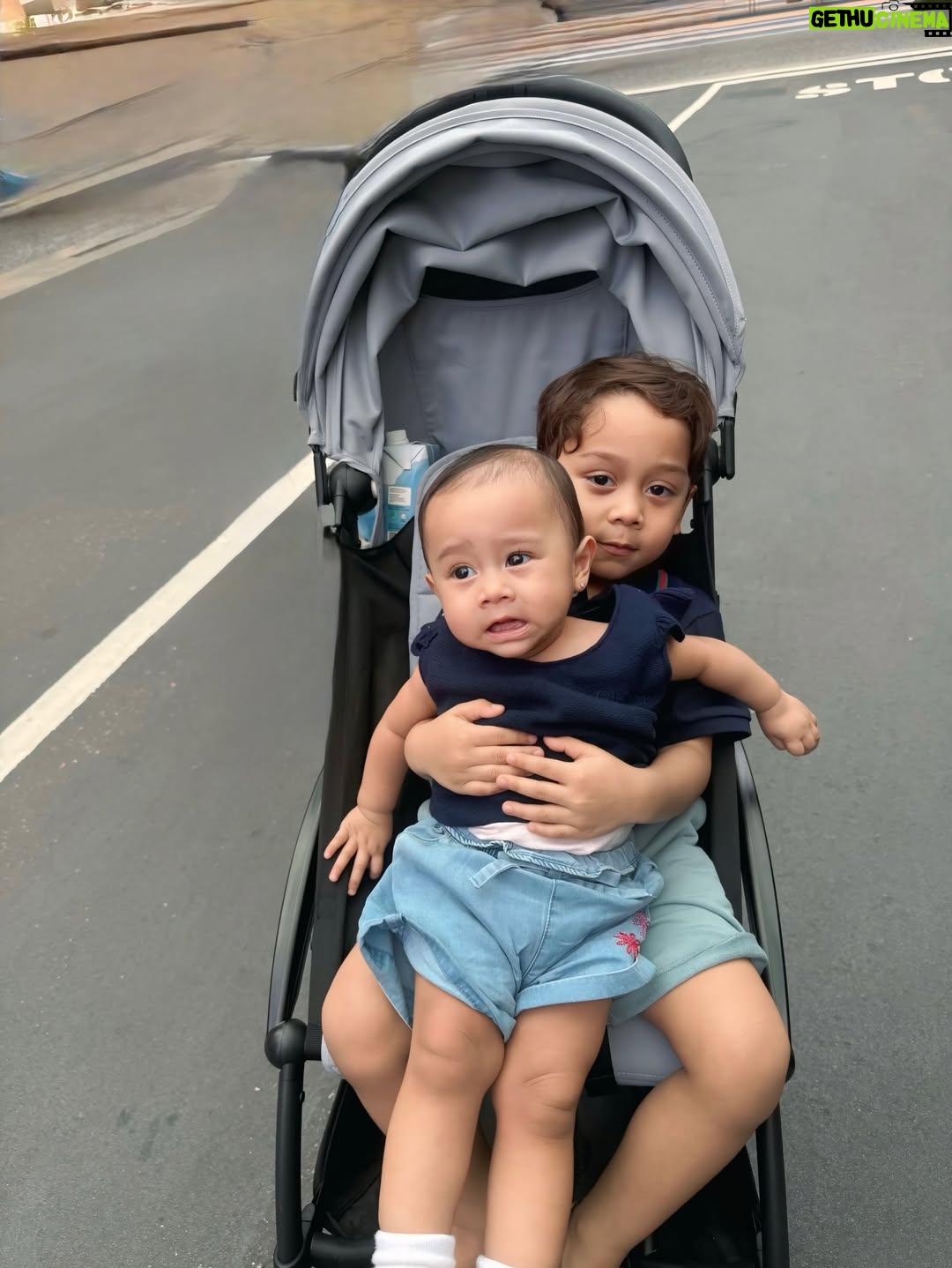 Lesti Kejora - 629.2K Likes - Terakhir  kesini abang masih belum bisa jalan, sekarang abang uda bisa bawa adik LESHIA sama adik UTUN nya kesini lagi🤍 

#AllahummaBaarik