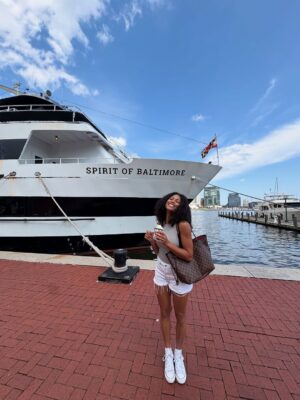 Lex Scott Davis Instagram - Will gladly take a spirit cleanse any day in Baltimore. 🫶🏽
•Please Tag the Artists• 
#BaltimoreByBaltimore