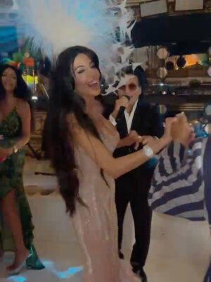 Leyla Milani Instagram - This post is dedicated to the legendary @andymusic1 and @shanirigsbee who we are so honored to call friends. Thank you for bringing so much joy into the world with your music and warmth and creating memories that truly last a lifetime. Having you surprise us with a performance at our anniversary party was beyond magical. It brought back all the nostalgia from 14 years ago when Andy sang at our wedding. 🥹💍👰🏻 

Fun fact: not only did Andy perform at our wedding, but that same year we had the honor of celebrating Andy & Shani’s wedding, too. Life really does come full circle. ❤️ Scroll to see a little throwback moment we’ll treasure forever!