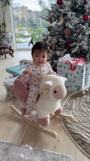 Liberté Chan Instagram - Her first Christmas — one she won’t remember, but one I’ll never forget. ✨🎄