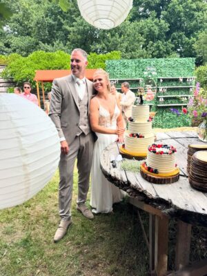 Lieke Martens Instagram - A special day, two amazing people. So happy to see you happy. We danced, dined, and celebrated love. What a beautiful day ❤️🌼