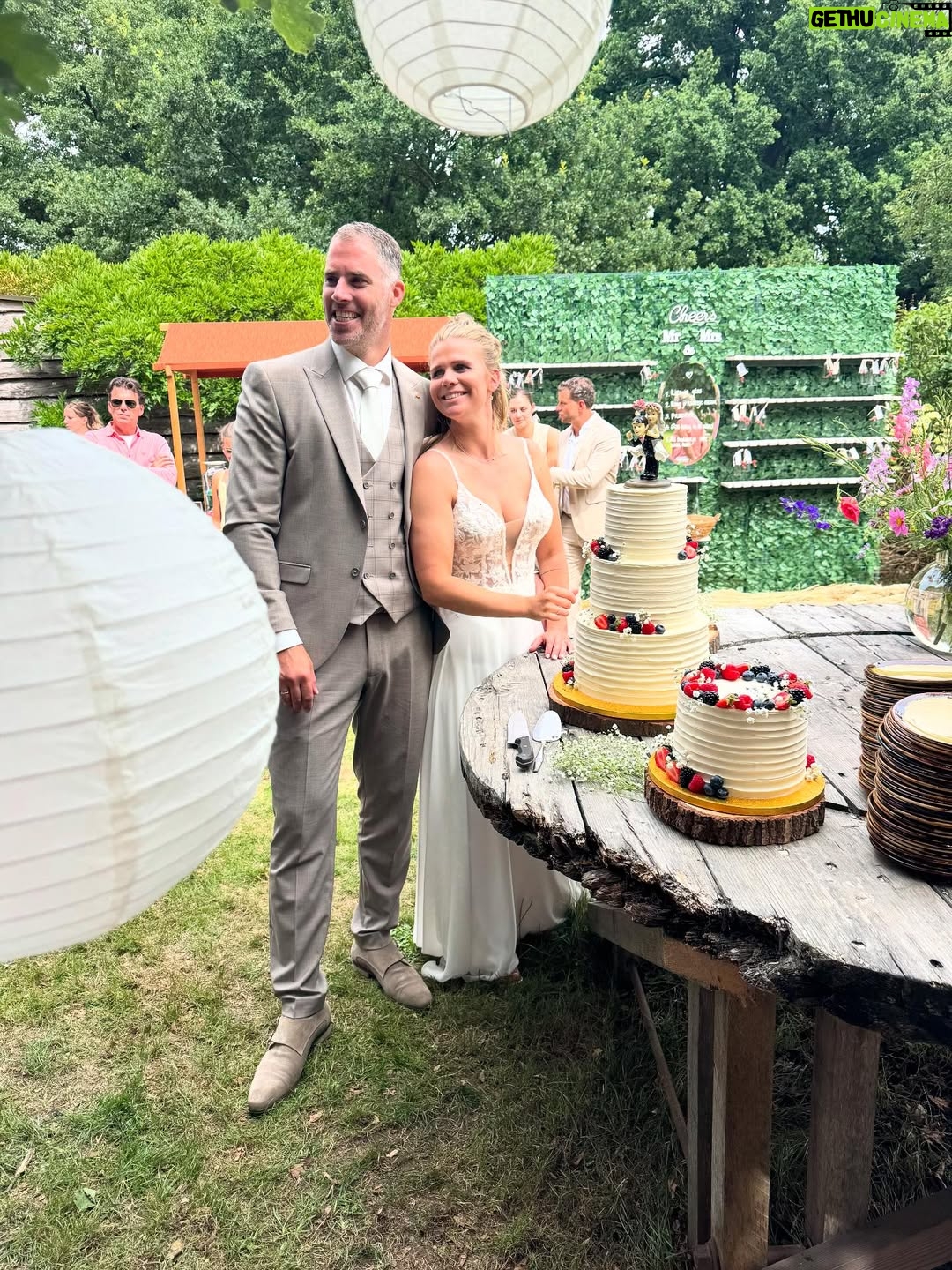 Lieke Martens - 35.9K Likes - A special day, two amazing people. So happy to see you happy. We danced, dined, and celebrated love. What a beautiful day ❤️🌼