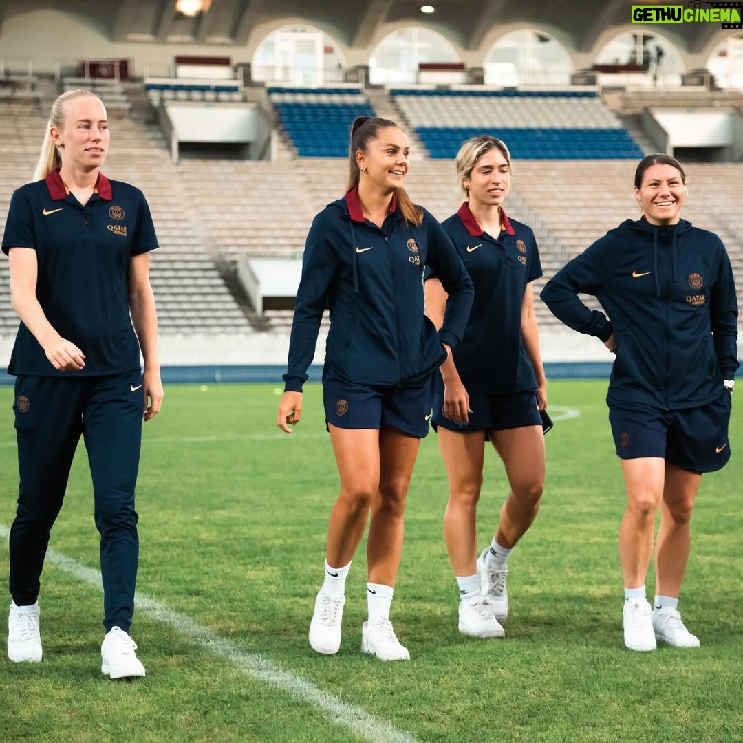 Lieke Martens - 47K Likes - After three unforgettable seasons, the time has come to say goodbye to this amazing club.

I want to thank everyone at the club, my teammates, the staff and the amazing fans for helping to make this chapter in my career so special. A very, very special thanks goes to the board and the PSG staff for your unbelievable support and understanding during my pregnancy.

Thank you for standing by me and supporting me during the most important period of my life: becoming a mom. You and the club are absolute role models in women’s football and in the support of women’s rights.

Thank you for all the trust, love and memories.
Merci pour tout,
Lieke ❤️💙