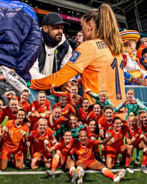 Lieke Martens Instagram - 🧡🦁