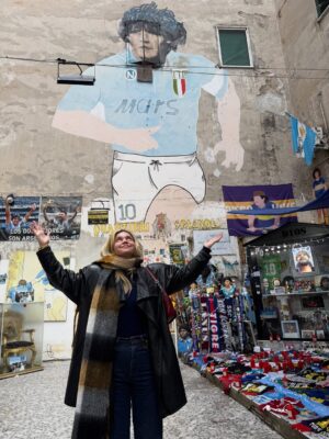 Lila Baklesi Instagram - Ανταπόκριση από Νάπολη