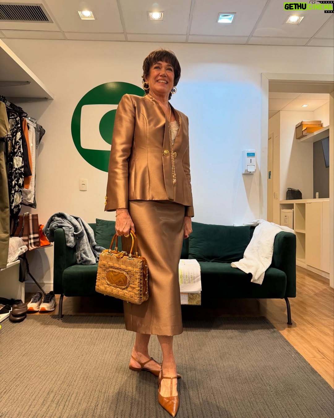 Lilia Cabral - 22.3K Likes - Roupa mais bonita de Maristela Alencar!!!!