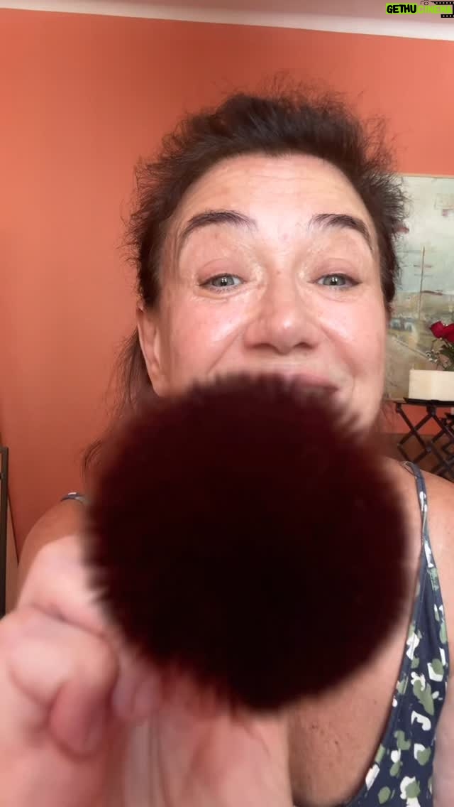 Lilia Cabral - 82K Likes - A caminho do lançamento do filme A Lista e já convidando vcs todos para assistirem na Rede Globo no dia 17, na Tela Quente 🍿🎬

💄@sennarafael