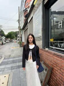 Actress Lilian Zhang HD Photos and Wallpapers November 2025