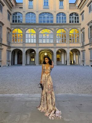 Lilly Ghalichi Instagram - A glimpse inside @dorothywang and Brandon’s beautiful Wedding Reception in the heart of Florence, Italy 🌹the last photo really captures the energy of the night ❤️