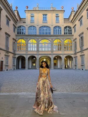 Lilly Ghalichi Instagram - A glimpse inside @dorothywang and Brandon’s beautiful Wedding Reception in the heart of Florence, Italy 🌹the last photo really captures the energy of the night ❤️