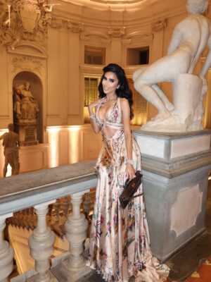 Lilly Ghalichi Instagram - A glimpse inside @dorothywang and Brandon’s beautiful Wedding Reception in the heart of Florence, Italy 🌹the last photo really captures the energy of the night ❤️
