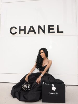 Lilly Ghalichi Instagram - Not all love stories are with people.