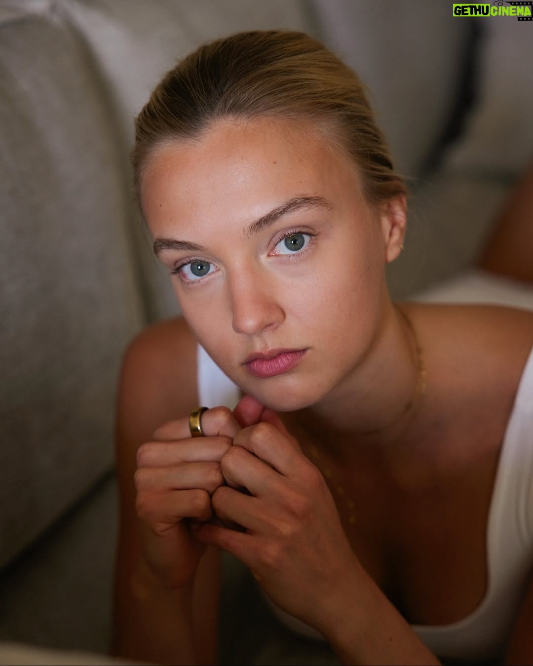 Lilly Krug - 5.3K Likes - Some simple shots in between all the things going on lately