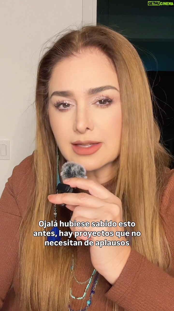 Linda Lucía Callejas - 834 Likes - No todo progreso se anuncia.
Hay proyectos que crecen en silencio
porque no buscan aprobación,
buscan estructura.

El enfoque no está en hablar,
está en hacer.
Y cuando llega el resultado,
ya no necesita explicación.

Sigo trabajando.
El tiempo se encarga del resto.
#procesopersonal #enfoque #resultados