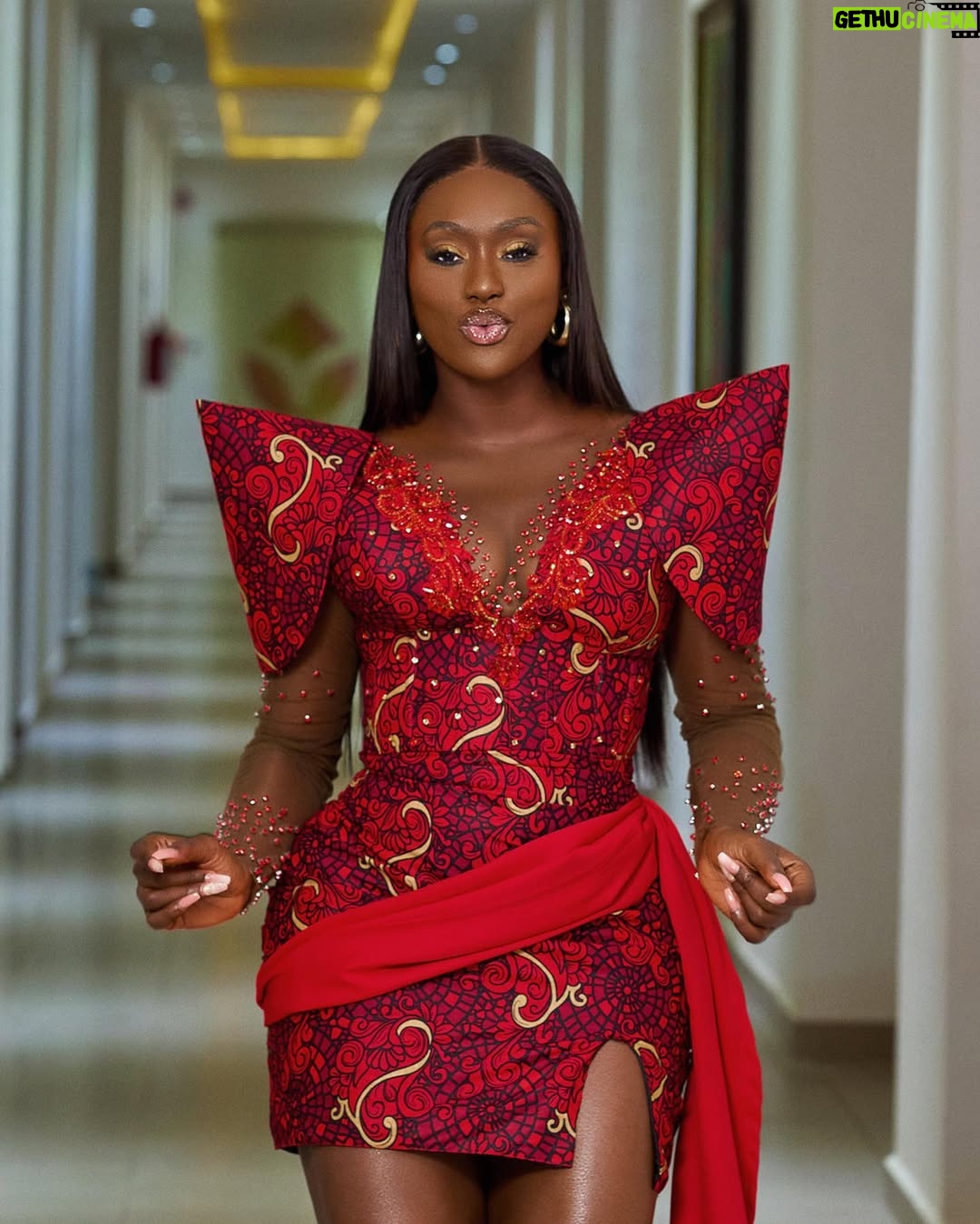 Linda Osifo - 30.8K Likes - They can’t see your vision, but God is your witness that you’re on a mission.

Cheers to the last week of June!🥵
We dey do am 💃🙏🤎

#NewWeek #NewVibes 
.
.
#dress @dinmacole 
#mua @bloomingshades_ 
#photo @ncourage_photography