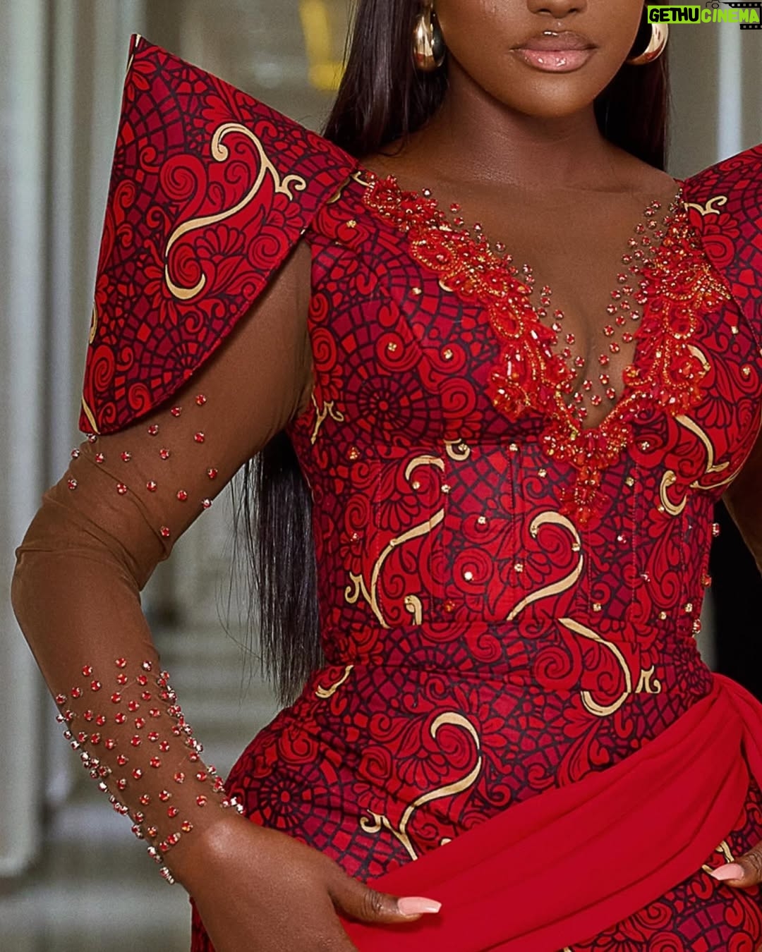 Linda Osifo - 30.8K Likes - They can’t see your vision, but God is your witness that you’re on a mission.

Cheers to the last week of June!🥵
We dey do am 💃🙏🤎

#NewWeek #NewVibes 
.
.
#dress @dinmacole 
#mua @bloomingshades_ 
#photo @ncourage_photography