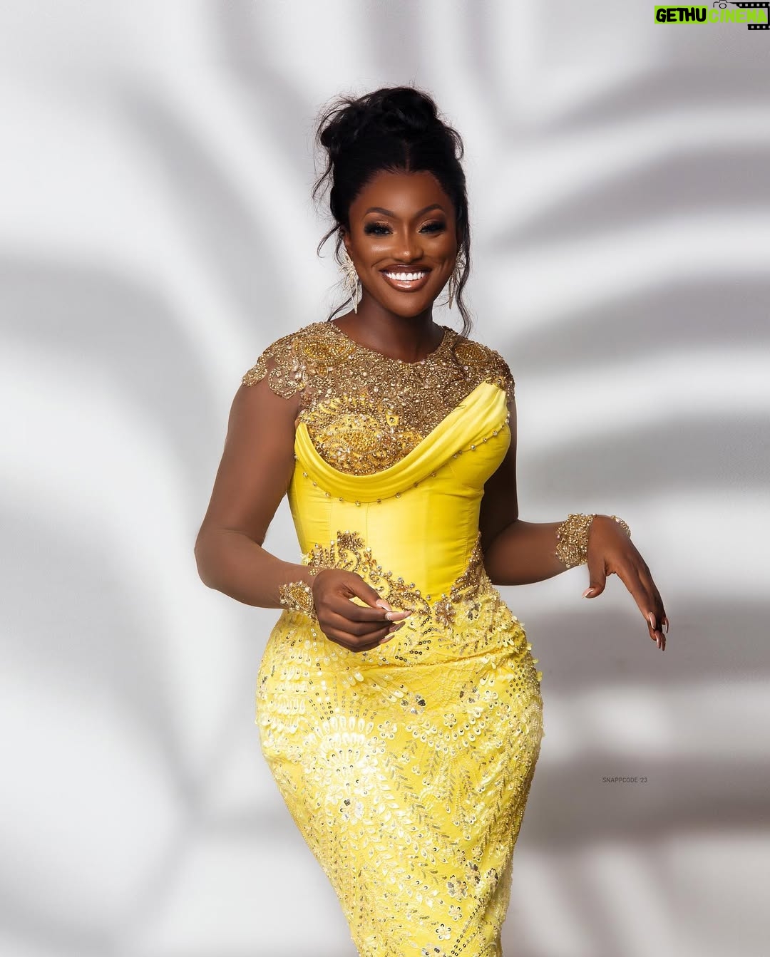 Linda Osifo - 44.7K Likes - You’re what you attract. It’s a great week to attract greatness .

Happy New Week friends 🥂🤎
.
——————
Weekend vibes #aniike2023 
#Stylist @rogerstimi
#dress @afifimmacouture 
#MuA @beautybyluch 
#hair @daves_classik