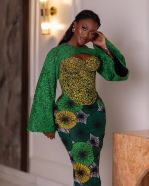 Linda Osifo Instagram - Imagine you could not imagine…🤔😁
life would not be fun at all😆. Today is another good day to crush on the LAO brand. #WCW 🥰
#outfit by @_stitchesbyaisy_
#TheDevilsAdvocate showing on #Youtube
#LindaOsifo @lindaosifocircle