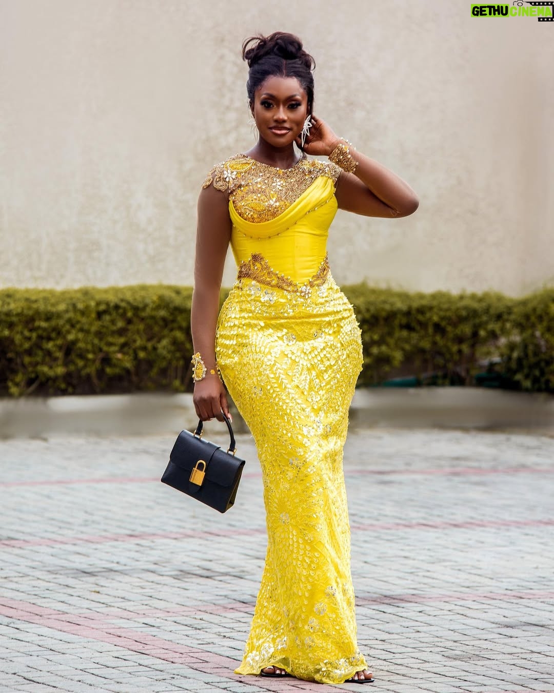 Linda Osifo - 44.7K Likes - You’re what you attract. It’s a great week to attract greatness .

Happy New Week friends 🥂🤎
.
——————
Weekend vibes #aniike2023 
#Stylist @rogerstimi
#dress @afifimmacouture 
#MuA @beautybyluch 
#hair @daves_classik