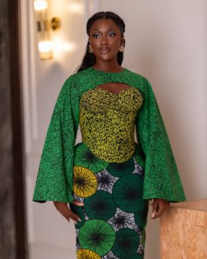 Linda Osifo Instagram - Imagine you could not imagine…🤔😁
life would not be fun at all😆. Today is another good day to crush on the LAO brand. #WCW 🥰
#outfit by @_stitchesbyaisy_
#TheDevilsAdvocate showing on #Youtube
#LindaOsifo @lindaosifocircle